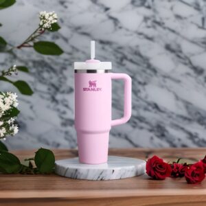 Stanley Quencher H2.0 FlowState Tumbler – 30 oz, Cherry Blossom